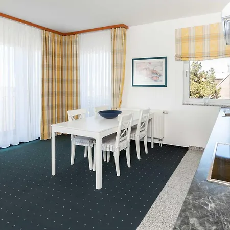 Haus Koebesine 14 아파트 *