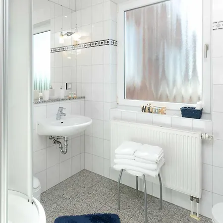 Haus Koebesine 14 *