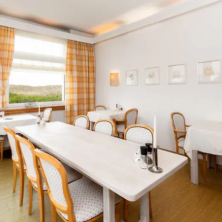 Haus Koebesine 14 شقة
